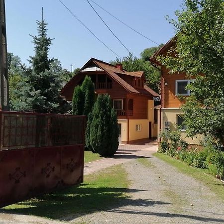 Casa Todea 호텔 Cîmpeni 외부 사진